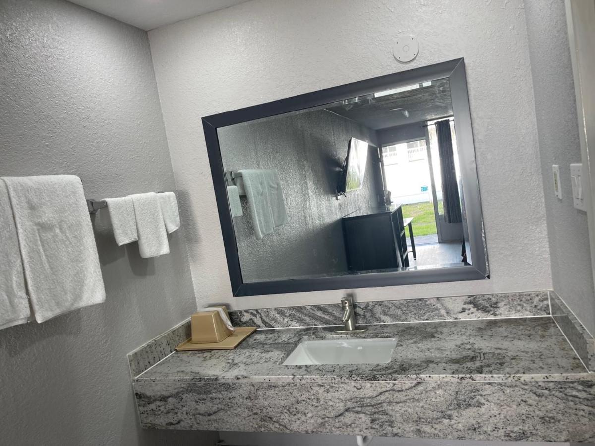 Motel Savannah Georgetown Екстериор снимка